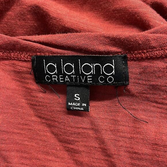 La La Land Creative Co Rust Twist Neck T-Shirt Size Small - Picture 7 of 8